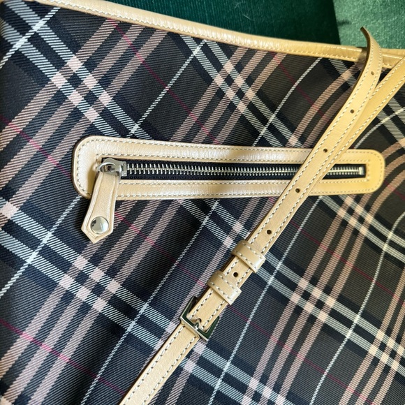 Burberry vintage crossbody bag - Picture 5 of 5